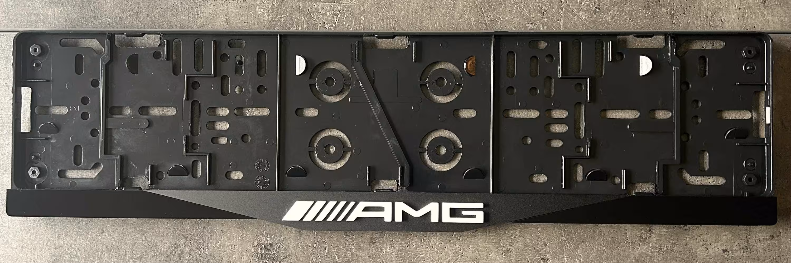 AMG 3D kentekenplaathouder